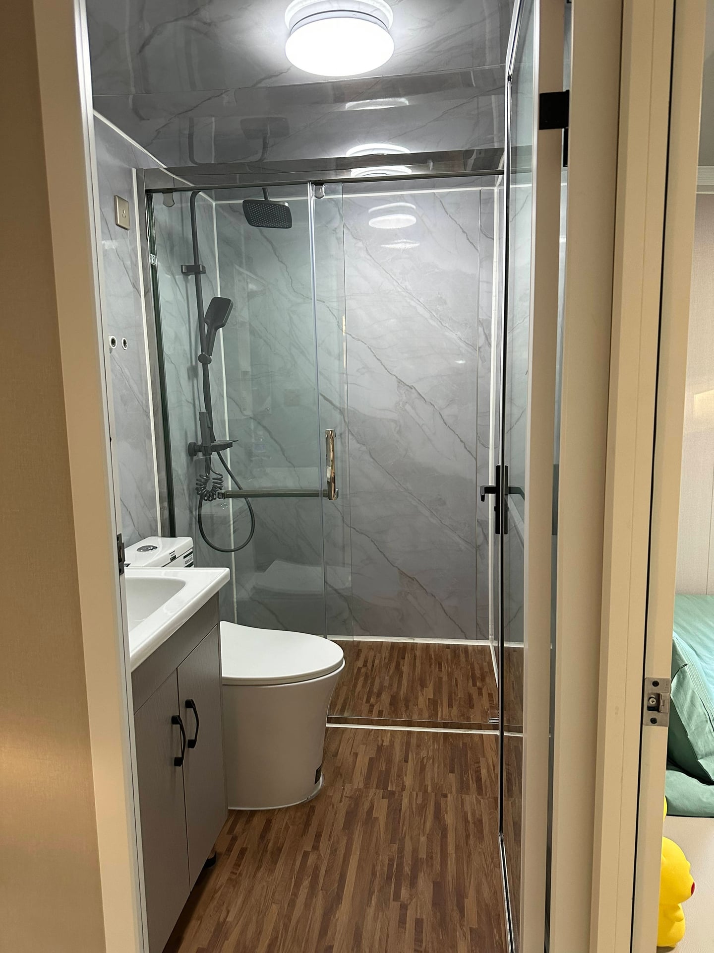 20FT Bathroom Model 1