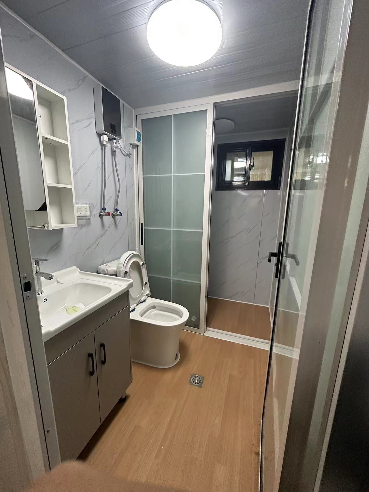 20FT Bathroom Model 10