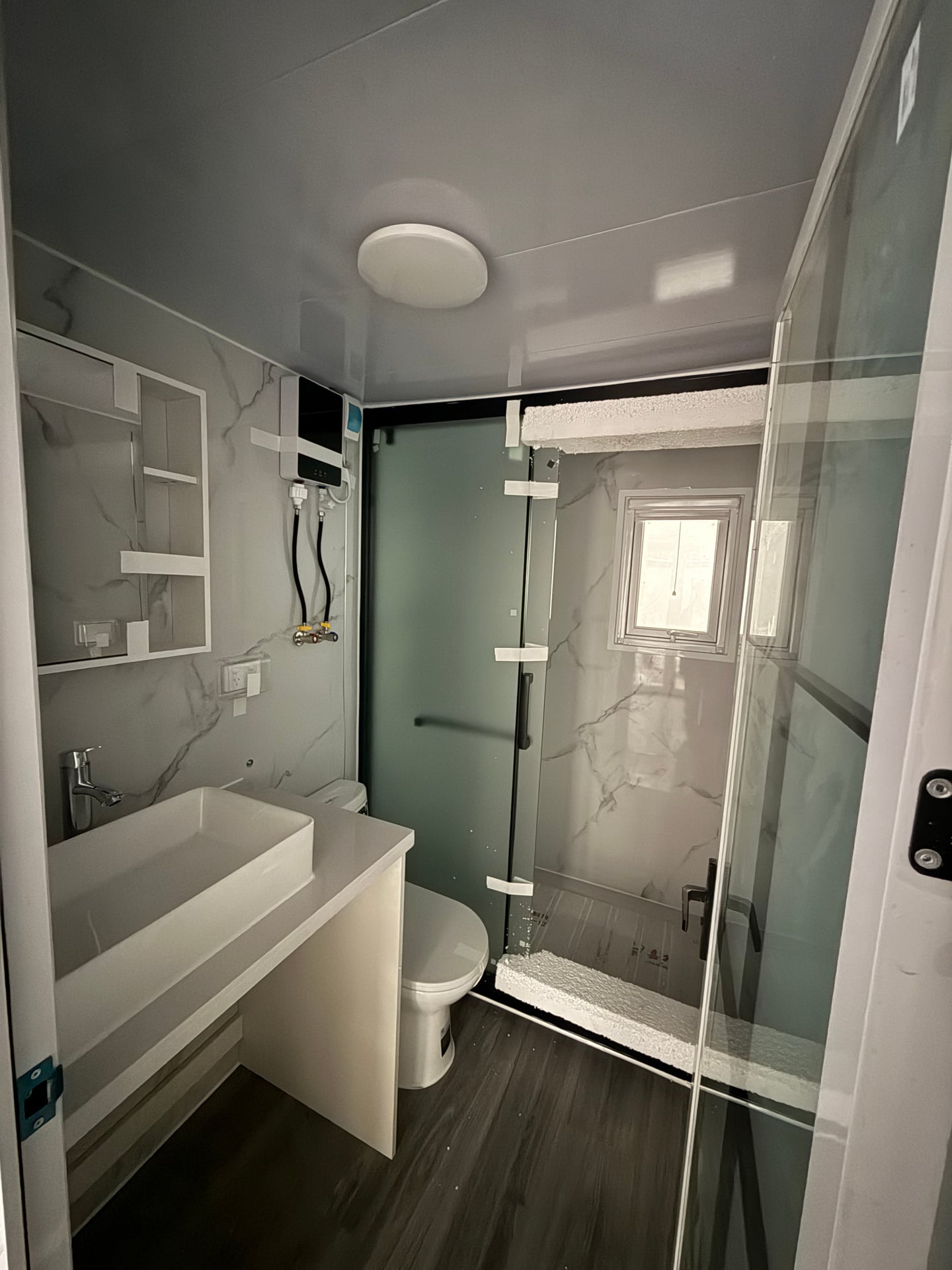20FT Bathroom Model 9