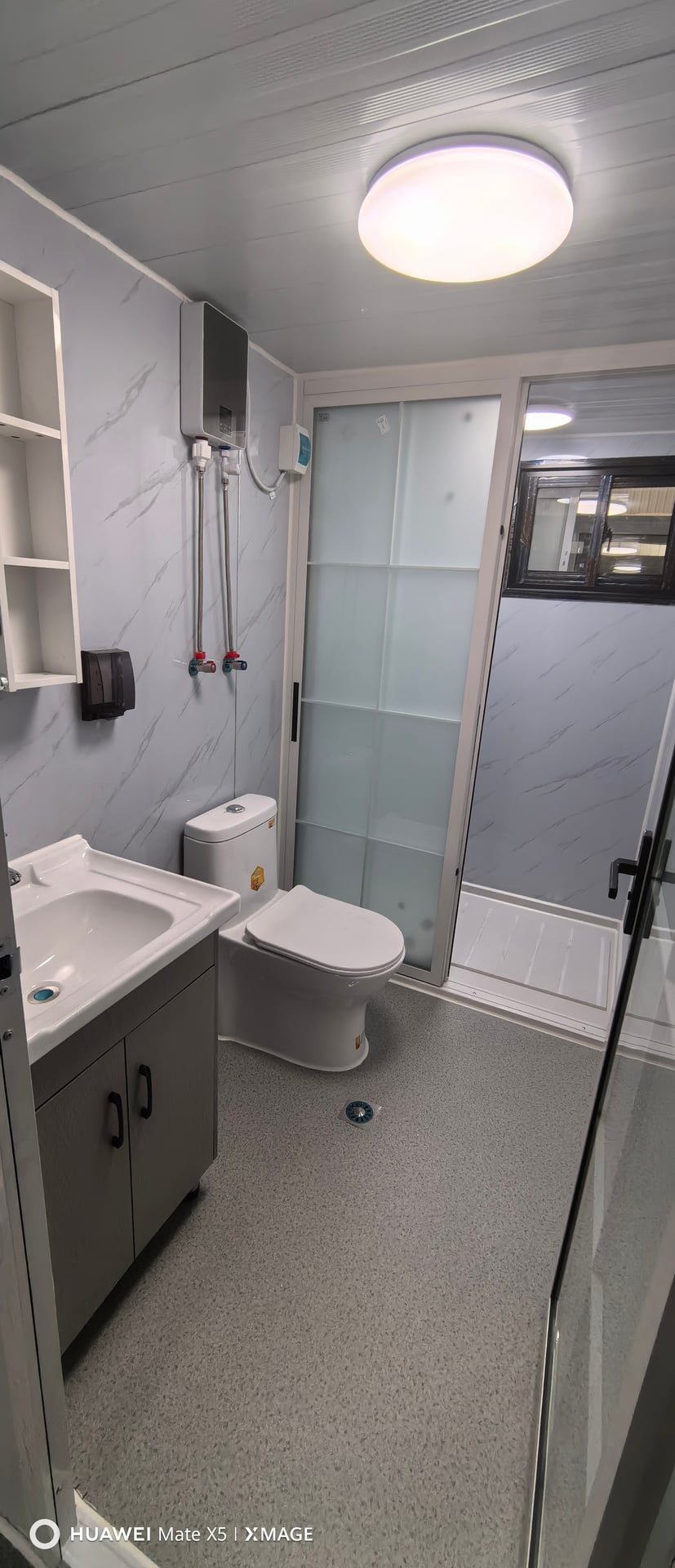 40FT Bathroom Model 11